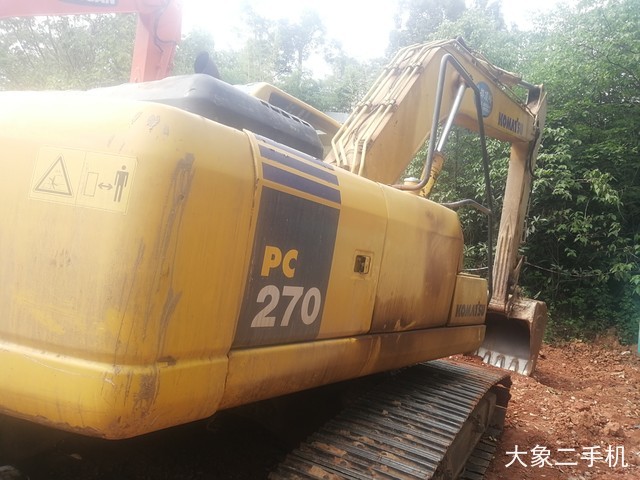 小松 PC220LC 挖掘机